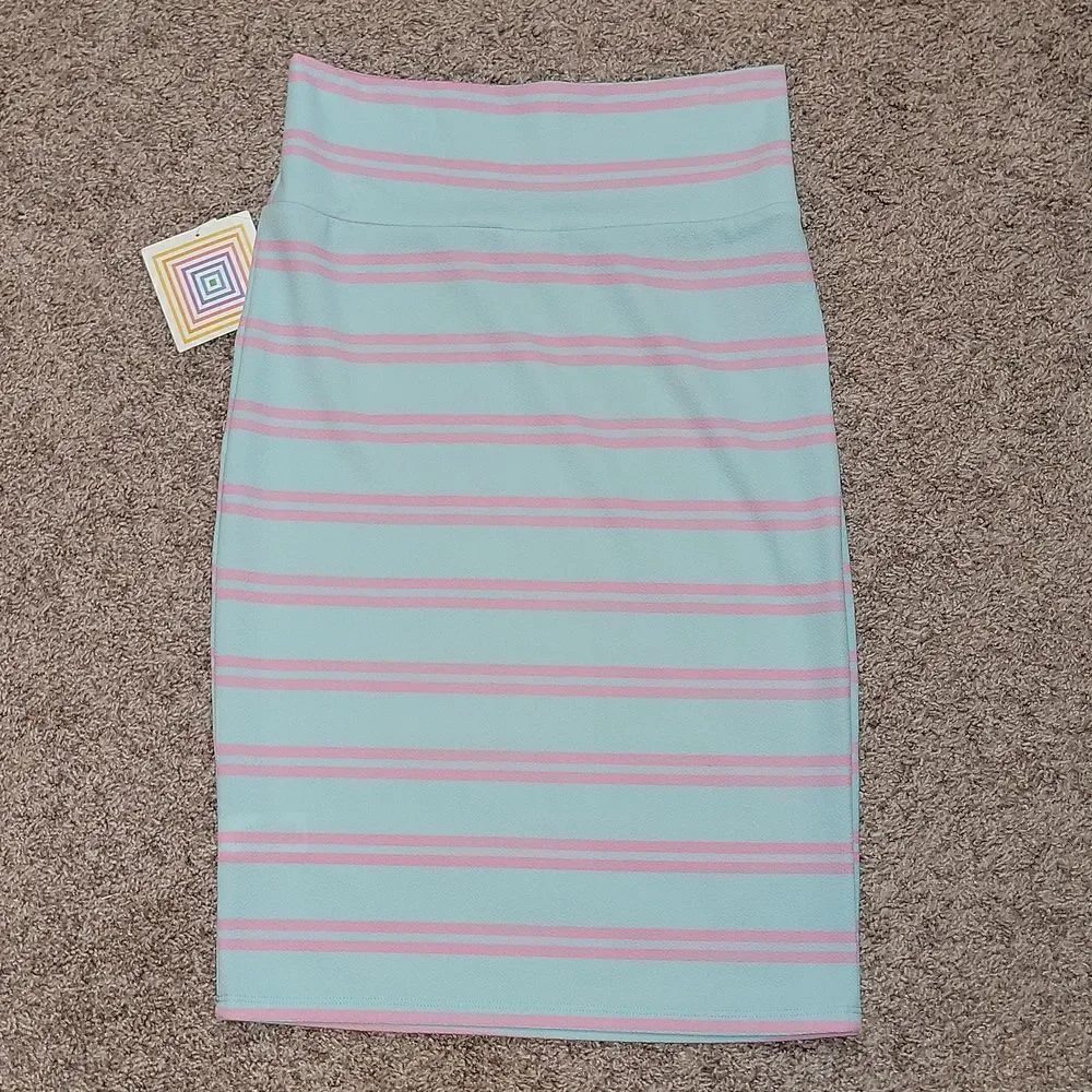 NWT Lularoe Cassie Pencil Skirt Lightweight Stretch Size S 6-8